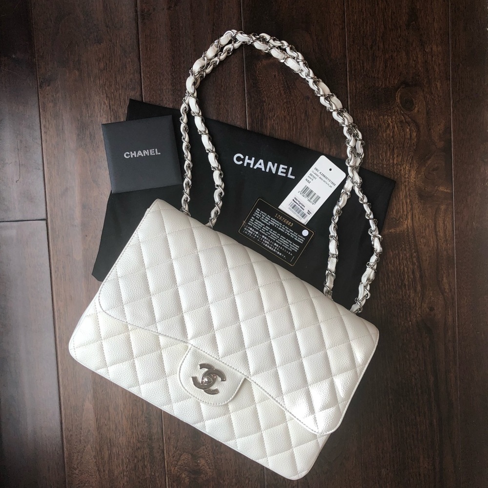 🌟SOLD🌟Authentic Classic Caviar Chanel Flap Bag